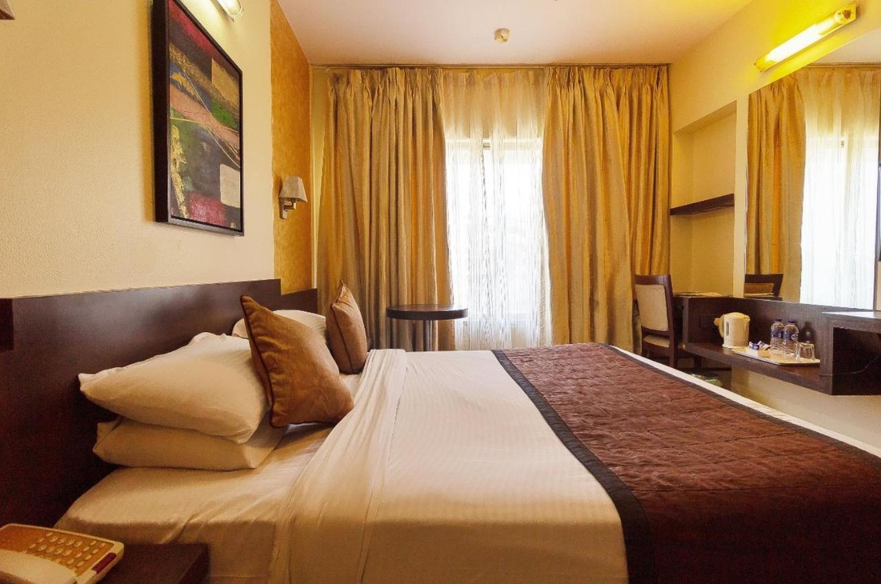 Hotel Silver Inn Mumbai Exterior foto