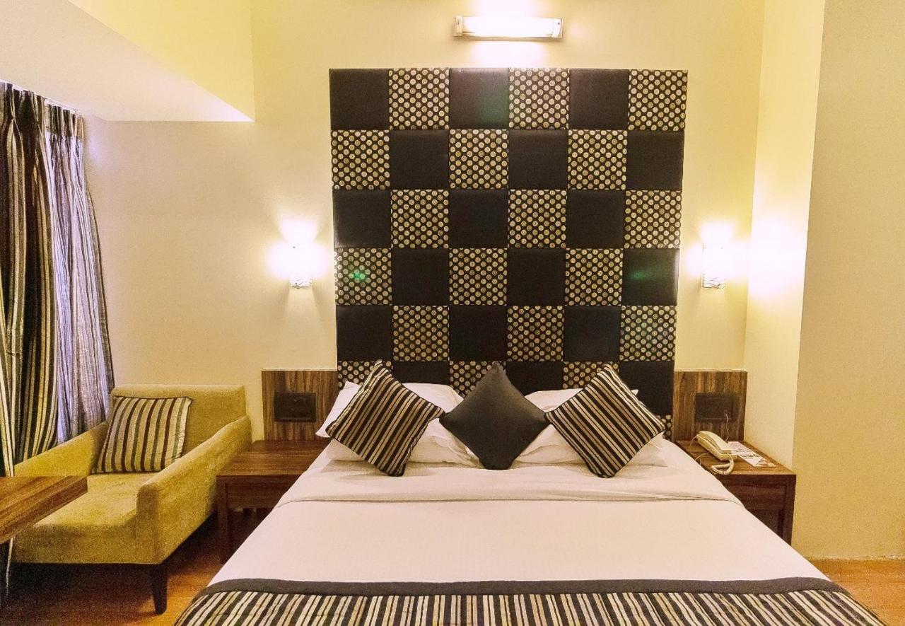 Hotel Silver Inn Mumbai Exterior foto